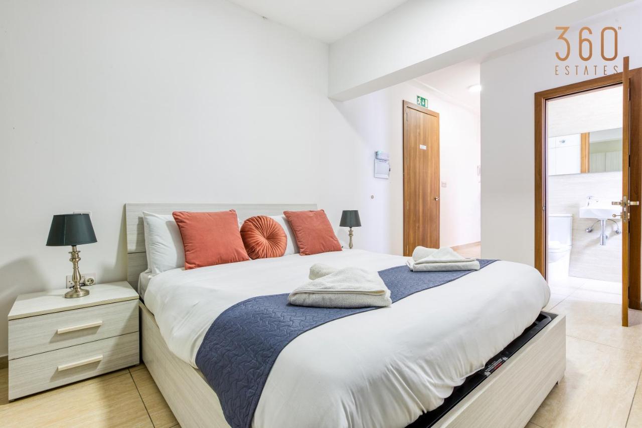 Apartament Charming 1br With Amazing Sea Views Just Steps Away By 360 Estates