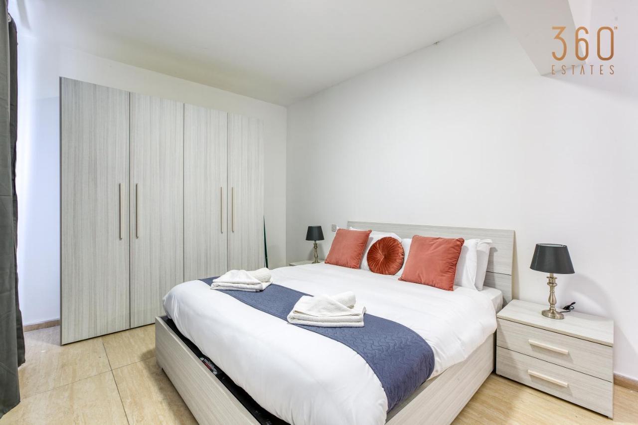 Apartment Charming 1br With Amazing Sea Views Just Steps Away By 360 Estates