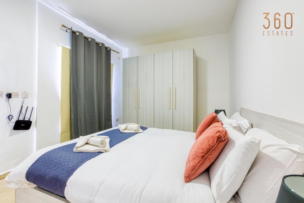 Apartment Charming 1br With Amazing Sea Views Just Steps Away By 360 Estates