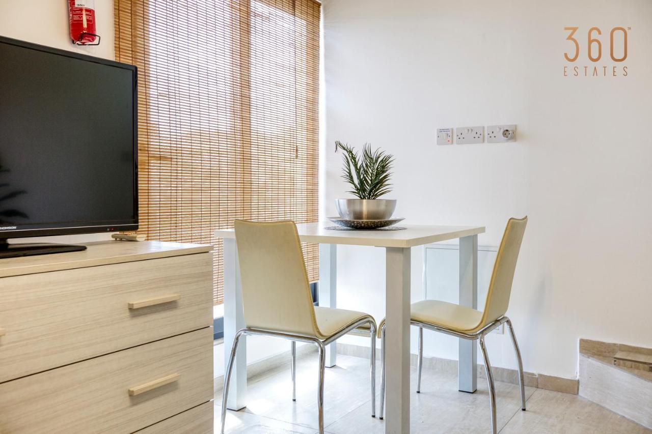 Charming 1br With Amazing Sea Views Just Steps Away By 360 Estates San Giuliano