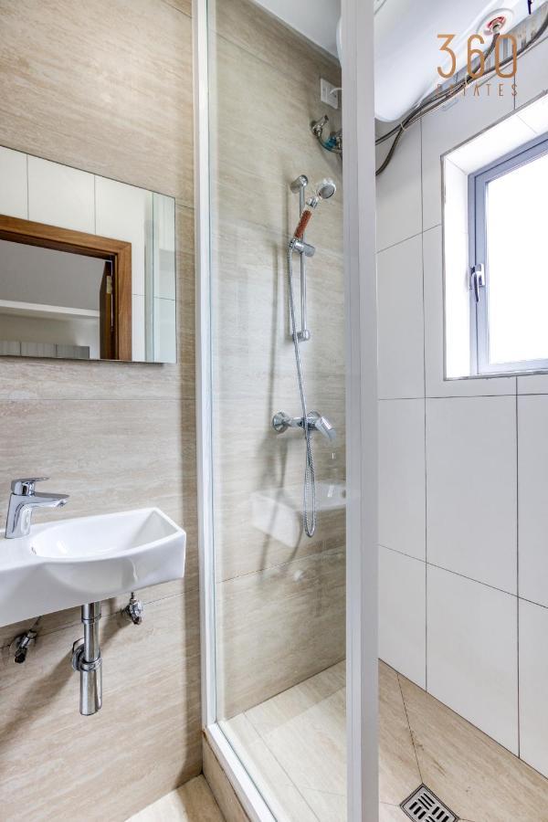 Charming 1br With Amazing Sea Views Just Steps Away By 360 Estates Appartamento *