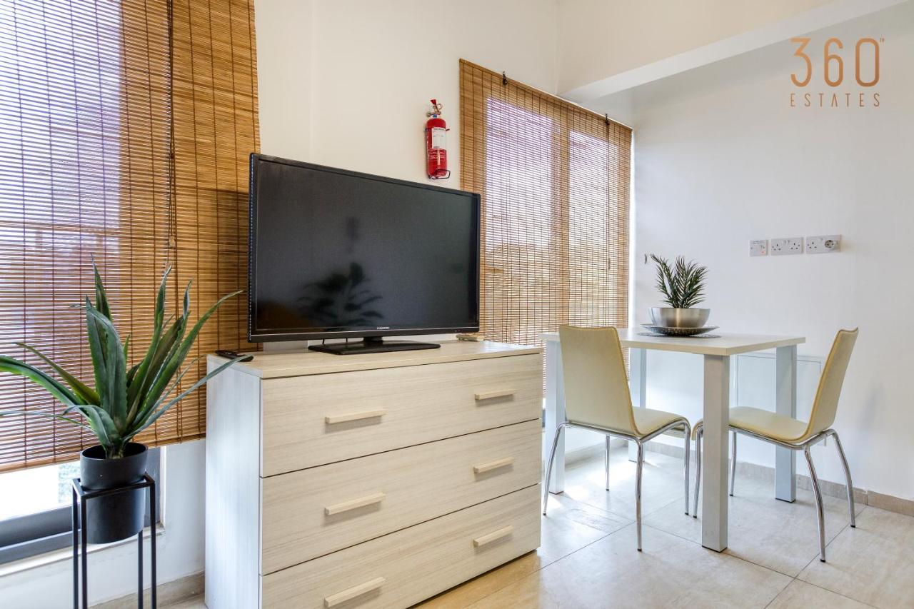Charming 1br With Amazing Sea Views Just Steps Away By 360 Estates *